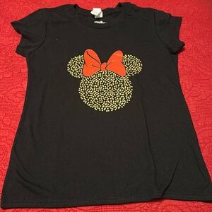 👑 minnie Mouse tshirt 2/$15